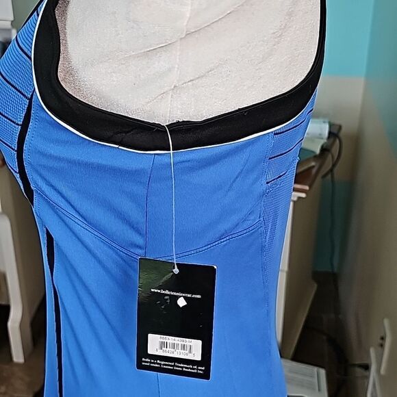 Bolle womens scoop neck sport tank with back cutout ideal for tennis, golf sz m - Picture 4 of 10